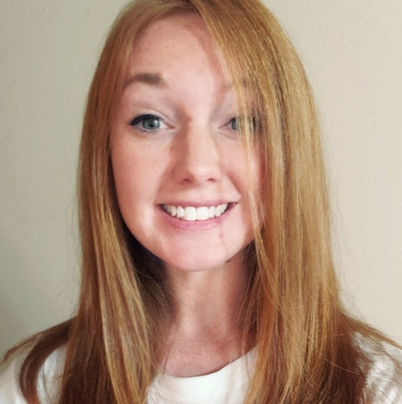 Meet your Posher, Sarah - Picture 1 of 2